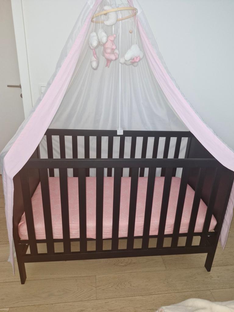 babybed 60x120 + matras en accessoires, Kinderen en Baby's, Kinderkamer | Complete kinderkamers, Ophalen of Verzenden