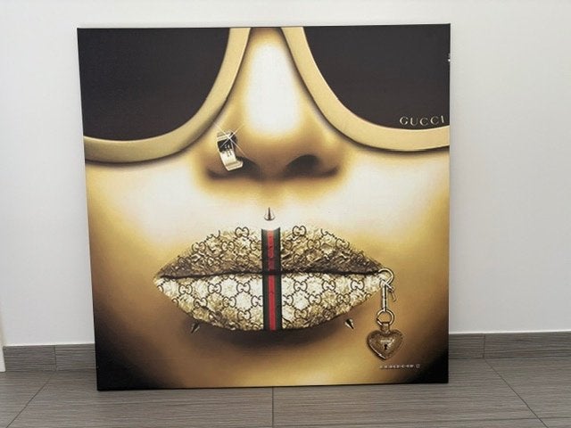 Canvas kader Gucci, Enlèvement
