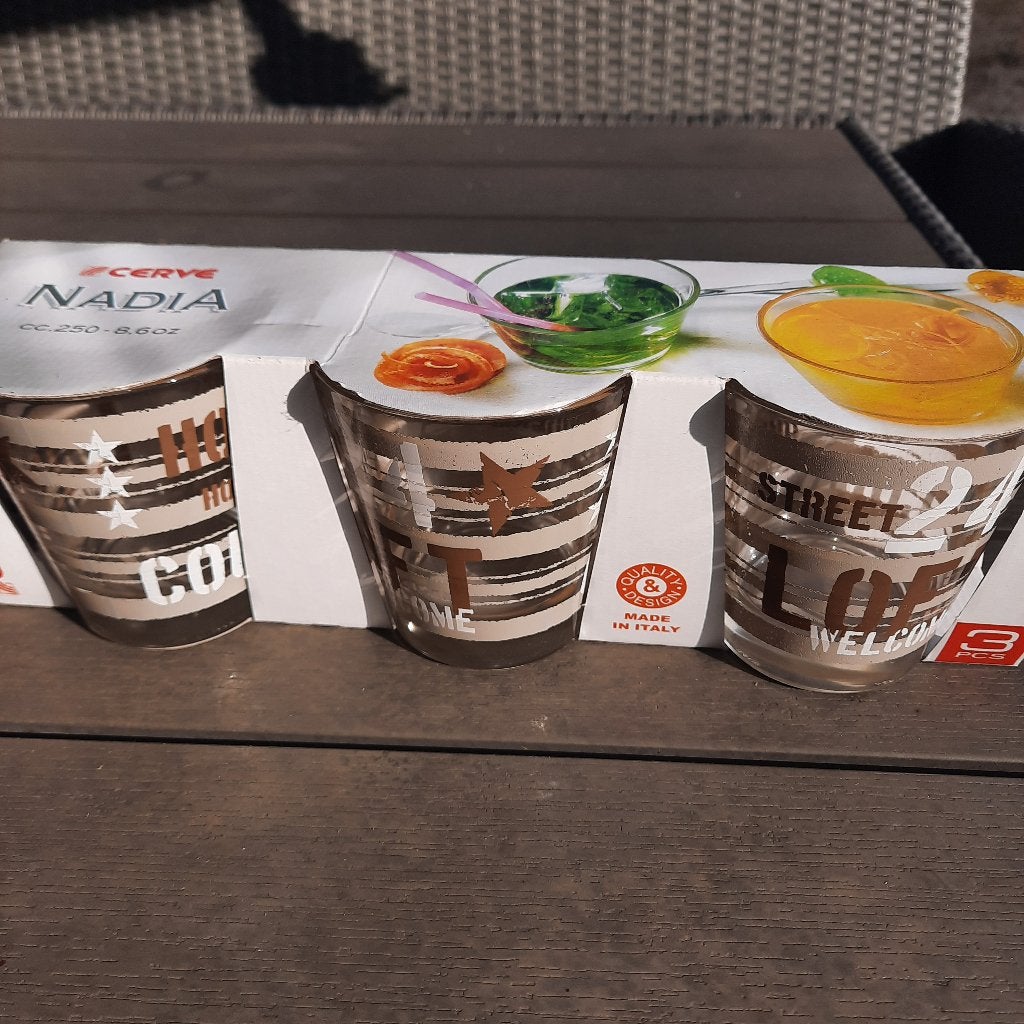3 glazen, Verzamelen, Glas en Drinkglazen, Ophalen of Verzenden, Nieuw, Frisdrankglas