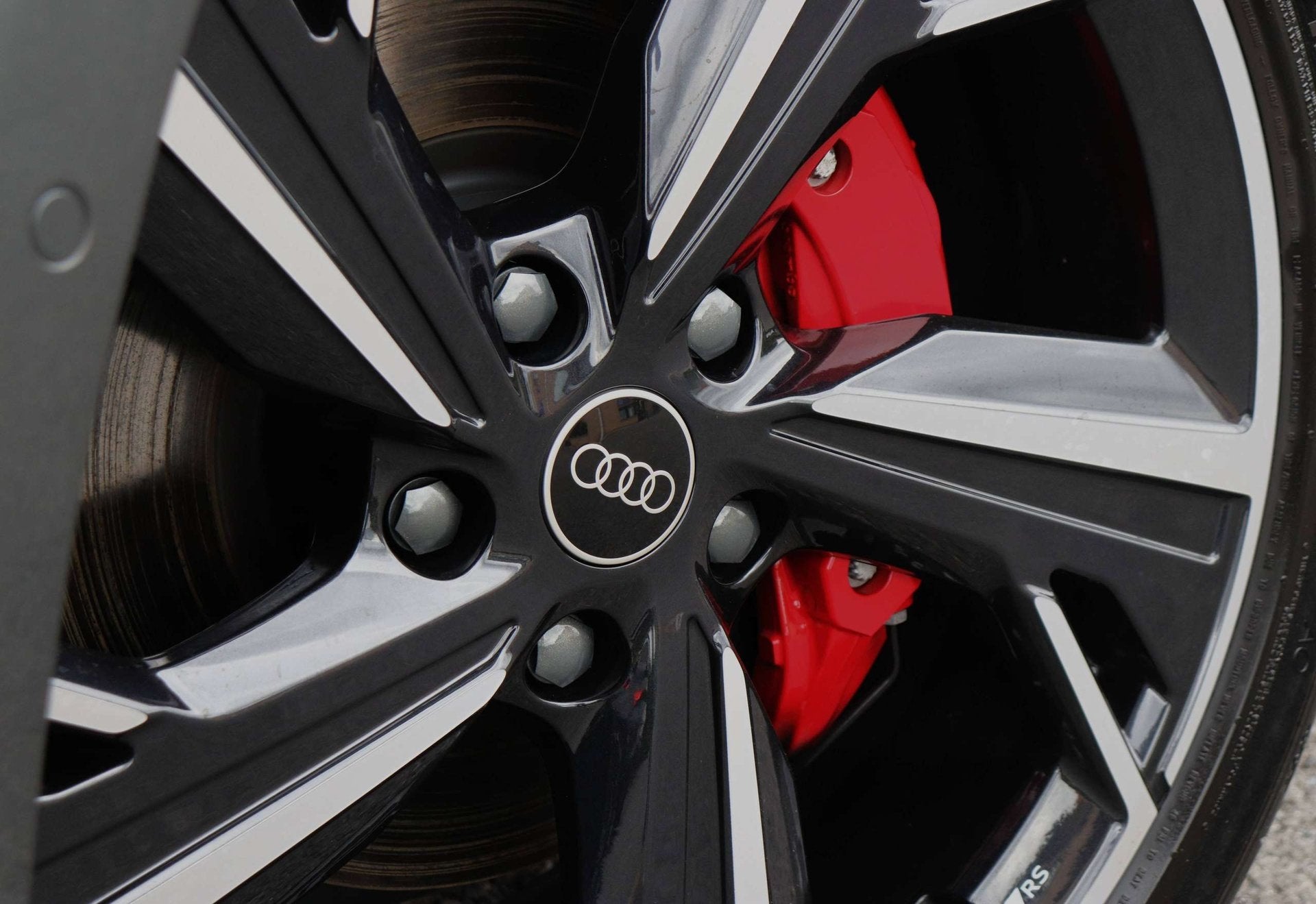 Audi A6 e-tron Avant 100 kWh Quattro S-line - Shadow+/B&O/36, Auto's, Audi, Gebruikt, Verwarming stoelen achter, 5 deurs, A6