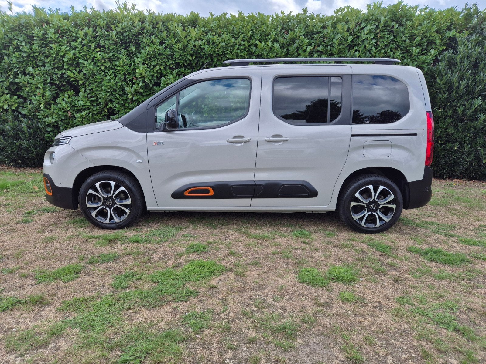 Citroën Berlingo XTR Multivan 1.2 110PK 5 pers. 1e eig 2020, Achat, Euro 6, Entreprise, Boîte manuelle