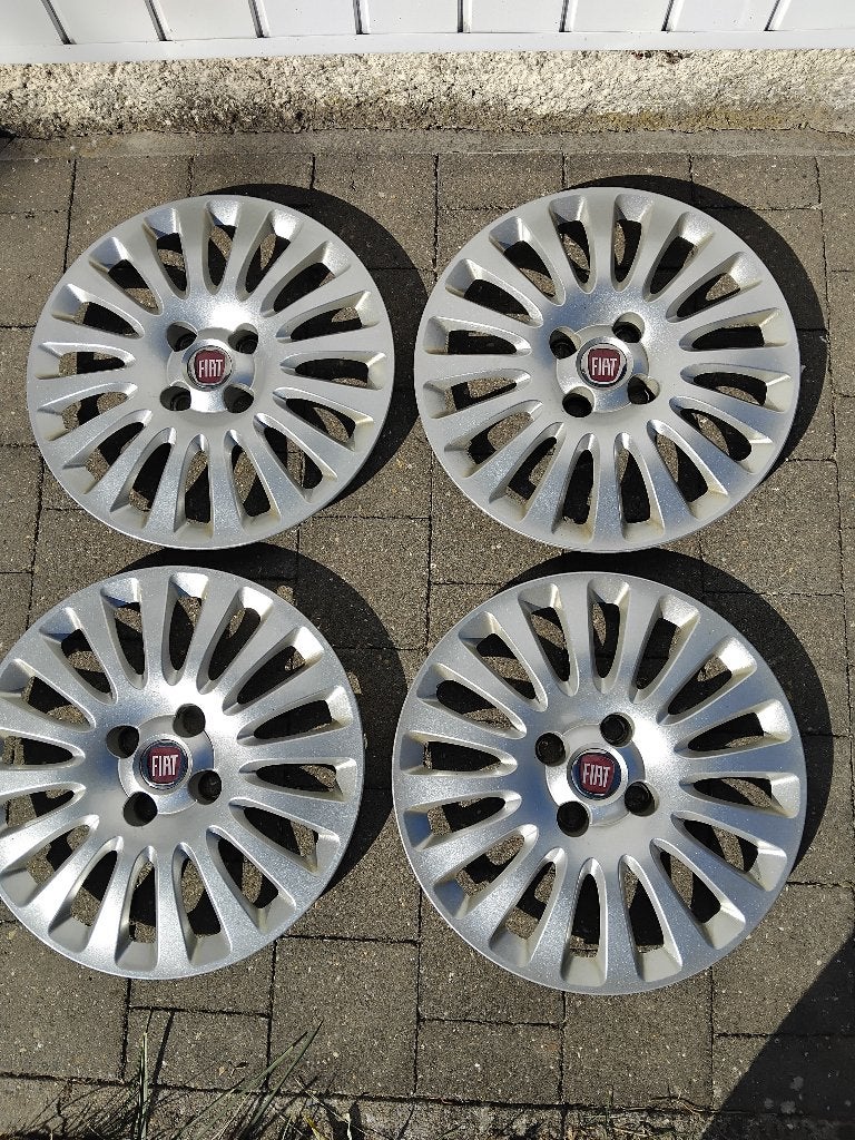 ENJOLIVEURS FIAT 15 POUCES, Enlèvement ou Envoi, Utilisé, 15 pouces