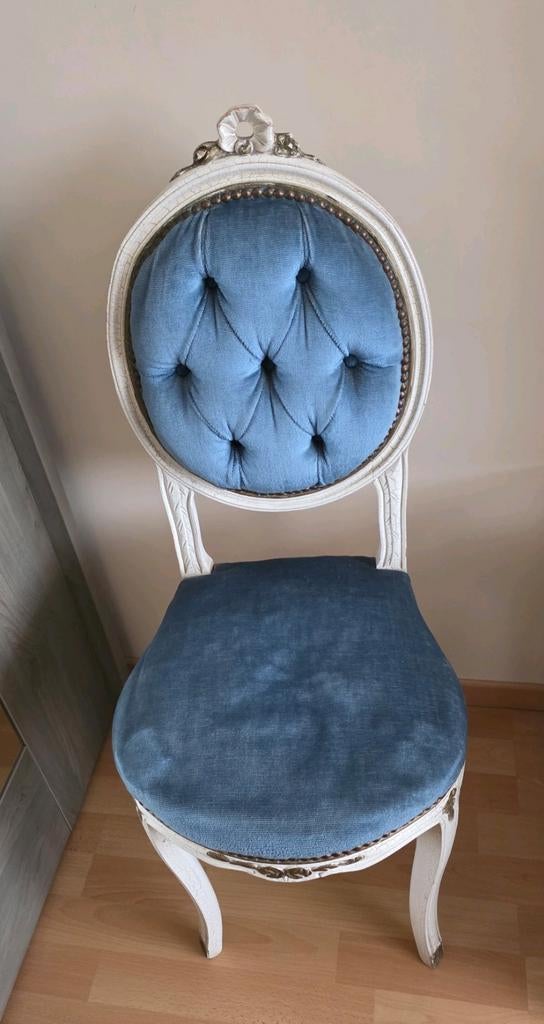 Chaise ancienne, Enlèvement