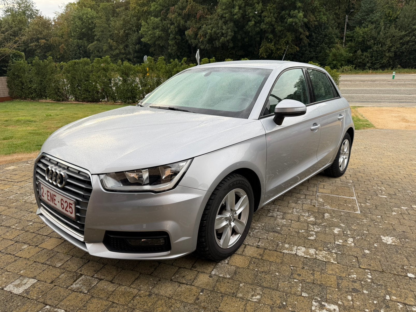 Audi A1 Sportback 1.0 benzine manueel, Auto's, Voorwielaandrijving, Stof, A1, 5 deurs