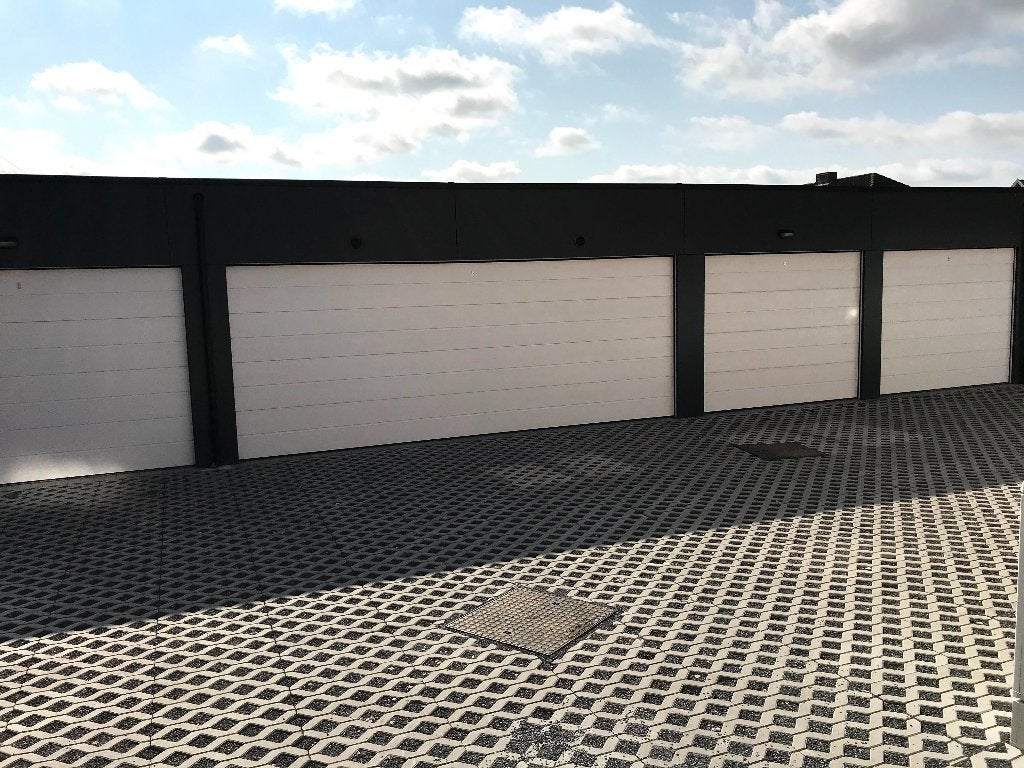 Te huur Middelkerke box voor max 2 auto's: privé of gedeeld, Immo, Garages & Places de parking, Province de Flandre-Occidentale