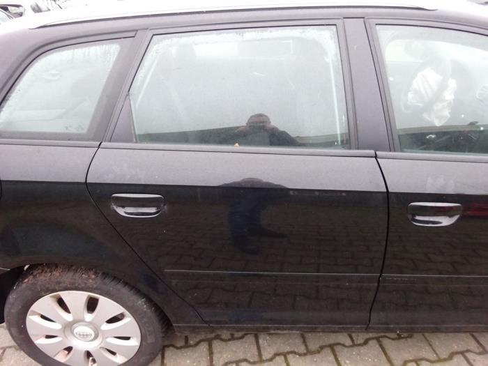 Portier 4Deurs rechts-achter van een Audi A3 (LY9B), Gebruikt, -, Deur, -