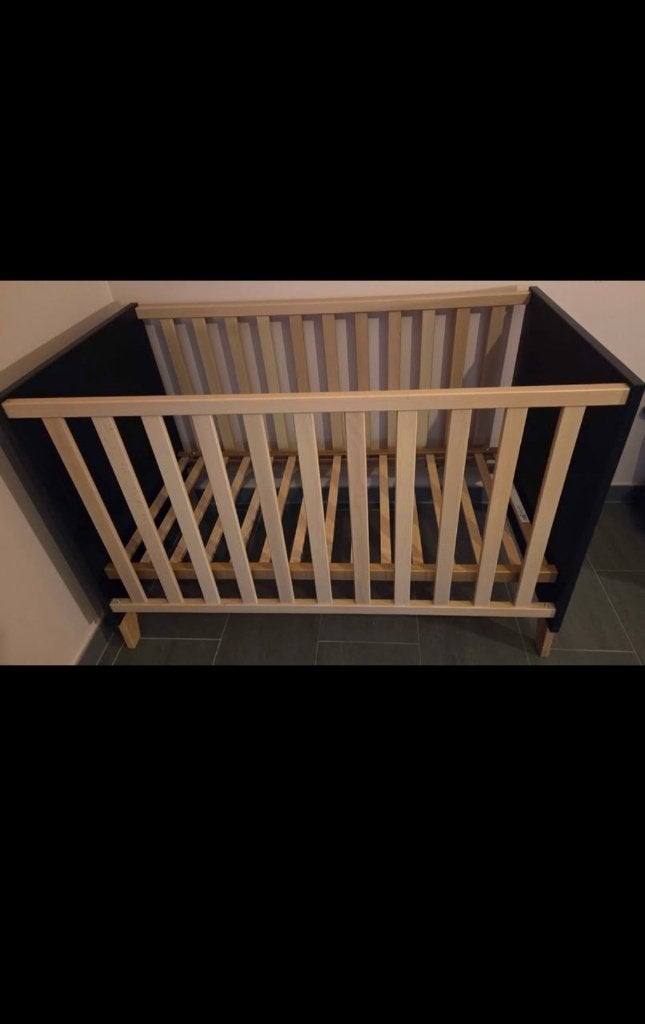 Babybedje, Ophalen, Zo goed als nieuw, Ledikant