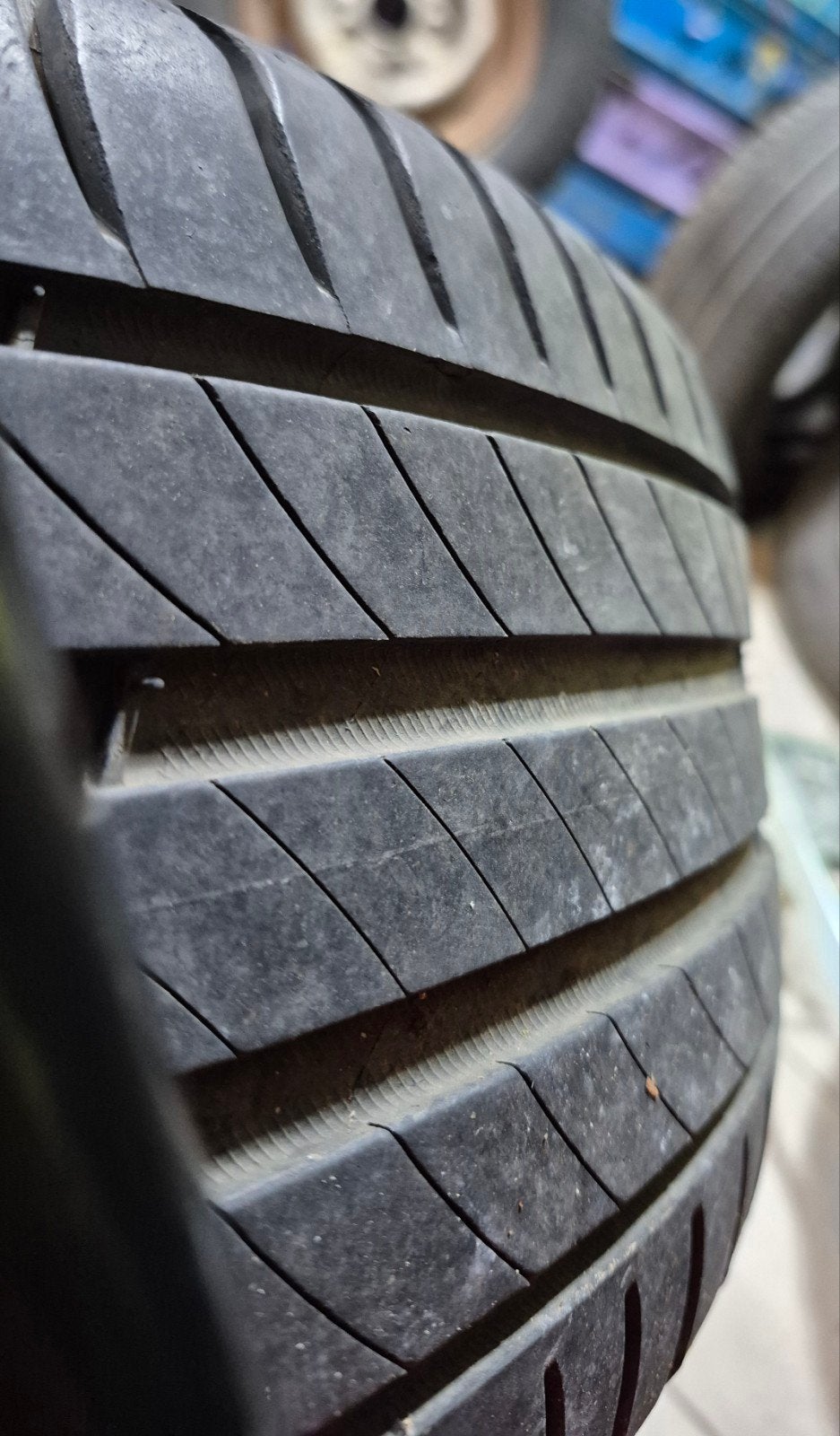 4 roues en pneu Michelin 205 55 R16 4 x 100 Dacia Renault, Enlèvement
