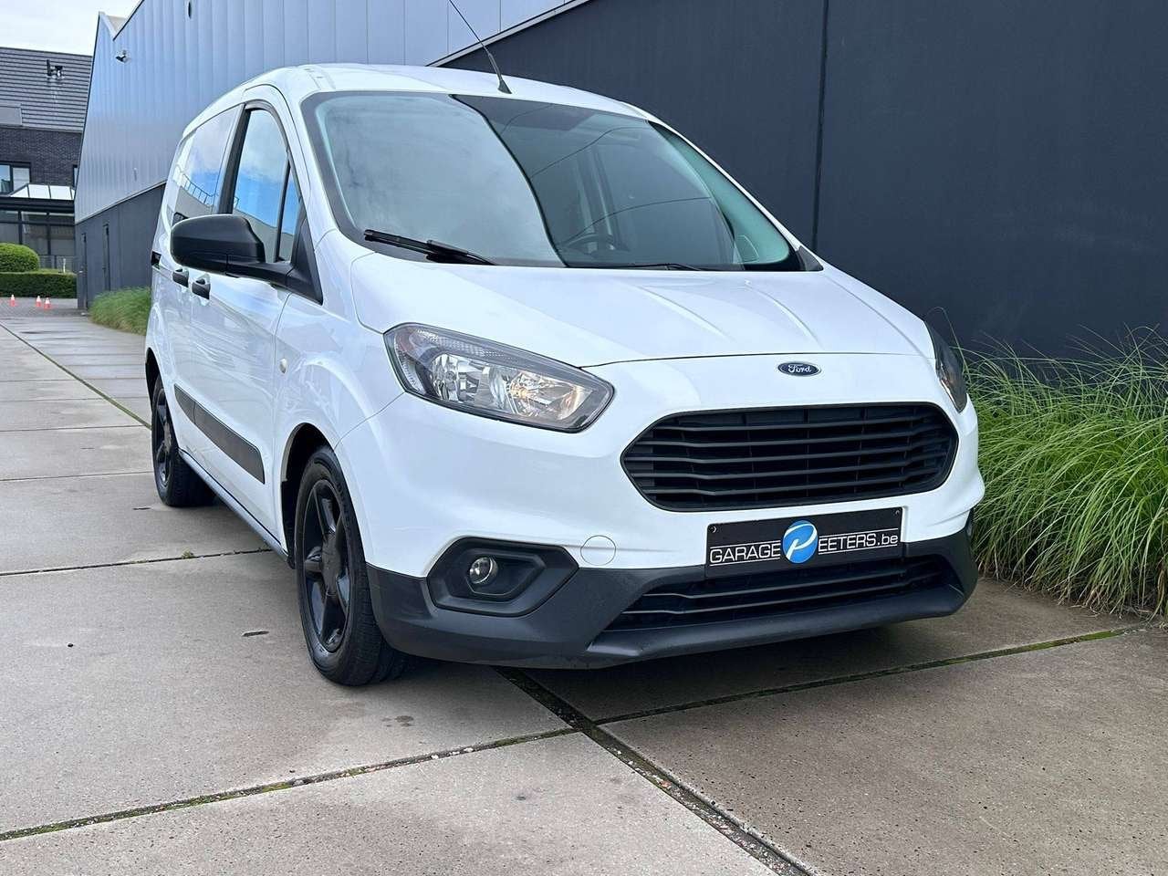 Ford Courier LICHTE VRACHT / EURO 6d / DIESEL / 8300-netto, 0 kg, Achat, 3 places, Diesel