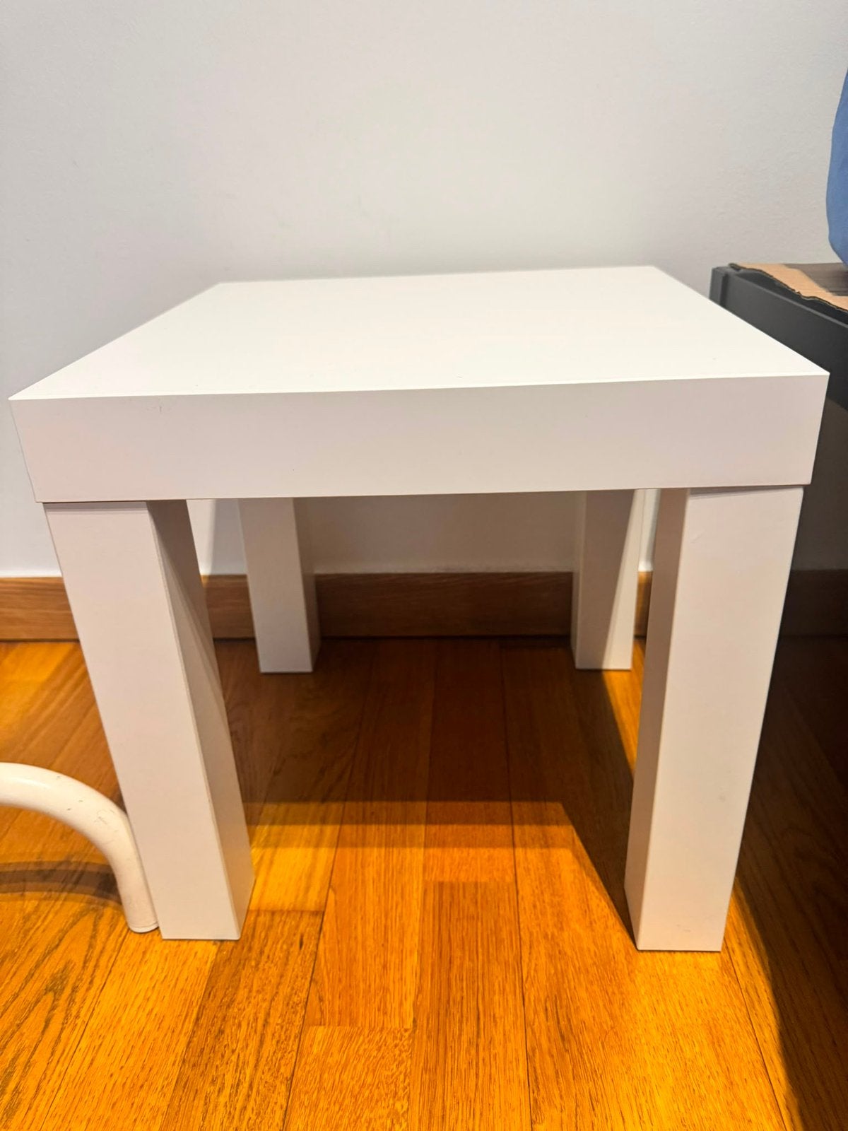 2 Petit table blanche IKEA, Maison & Meubles, Tables | Tables d'appoint, Utilisé, Carré, Moins de 55 cm, Enlèvement