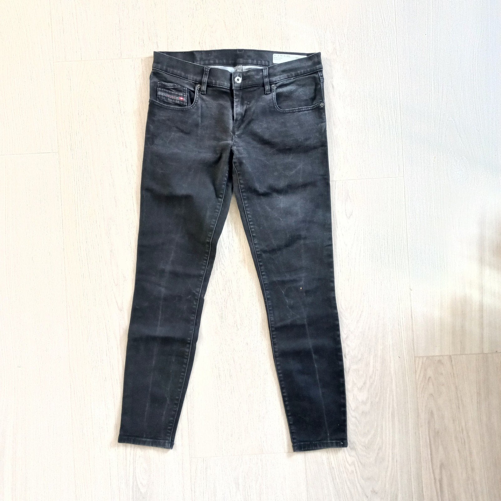 Diesel Grupee slimfit low waist damesjeans zwart maat 30/34, Kleding | Dames, Spijkerbroeken en Jeans, Zo goed als nieuw, W30 - W32 (confectie 38/40)