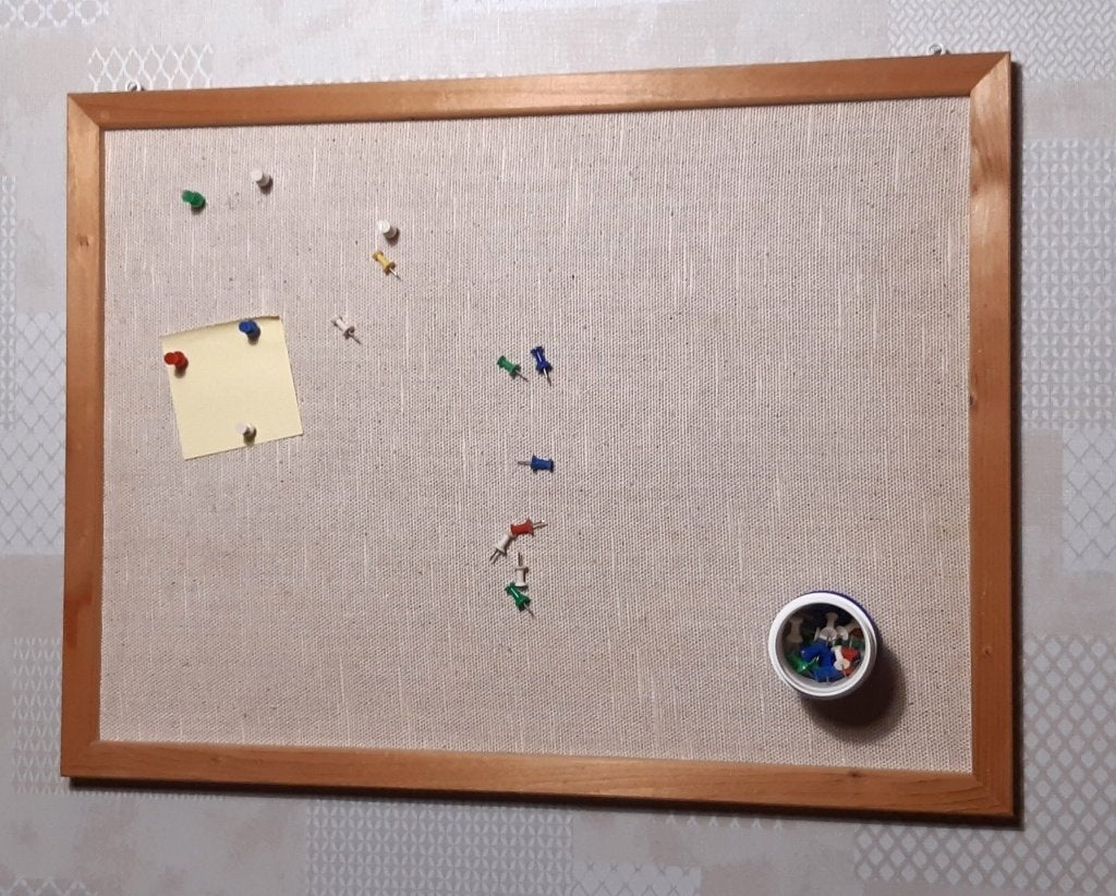 prikbord met grenenhouten kader (studentenkot), Ophalen, Gebruikt, Prikbord