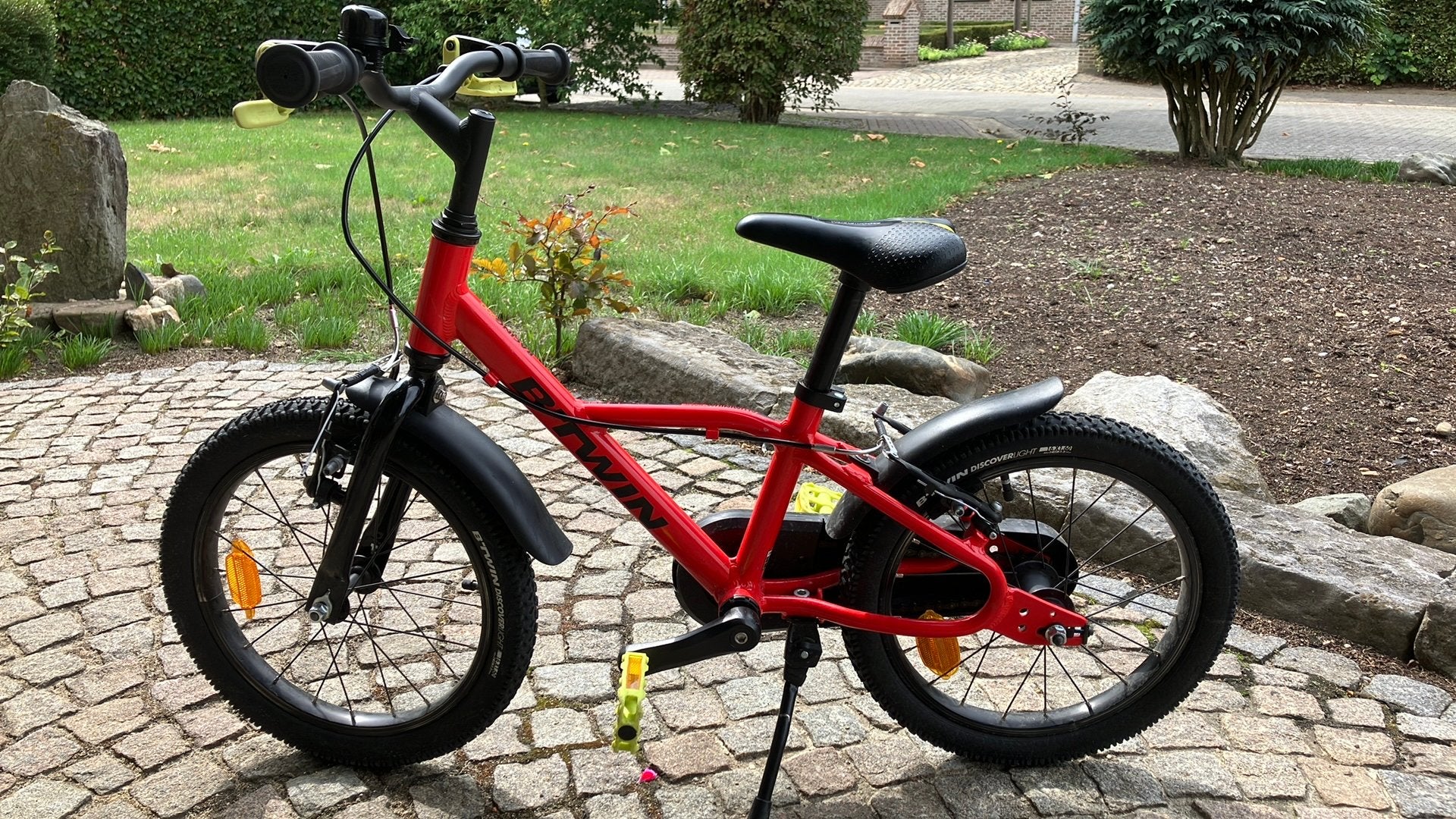 Btwin 16 inch, Ophalen, Zo goed als nieuw, 16 tot 20 inch