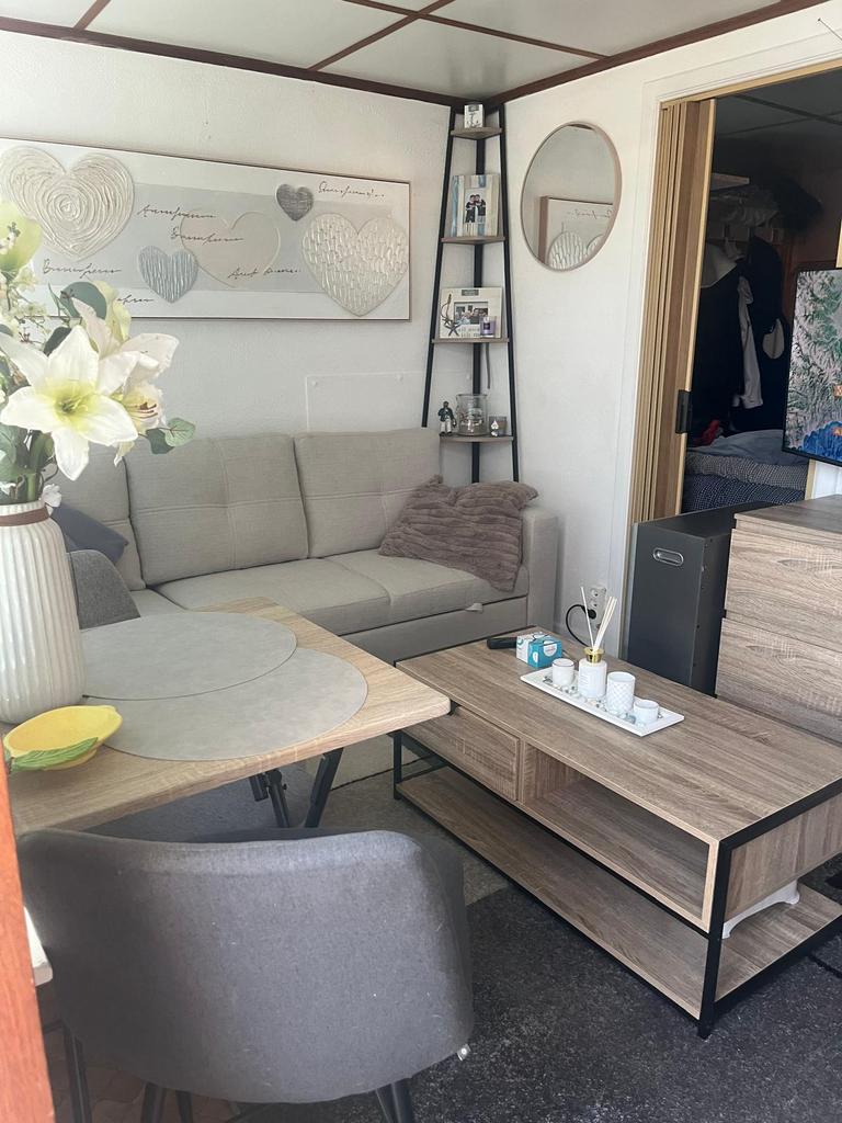 Chalet aan zee, Particulier