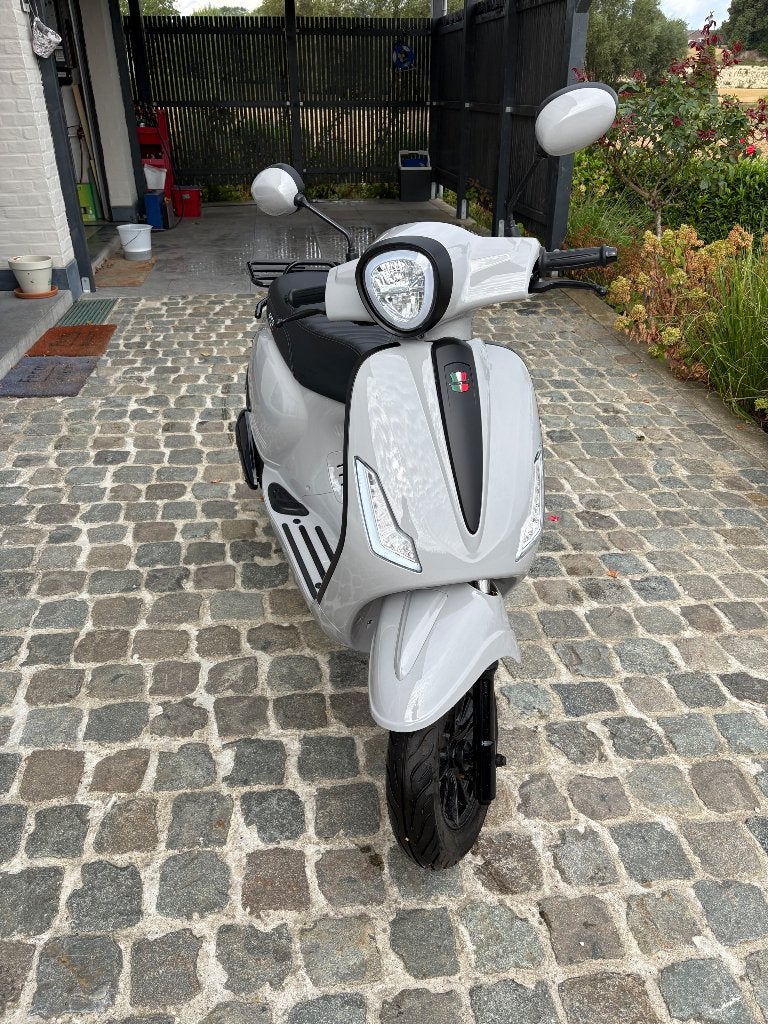 Brommer/scooter 25km/u, Fietsen en Brommers, Scooters | Overige merken, Ophalen, Gts, Klasse A (25 km/u), Zo goed als nieuw