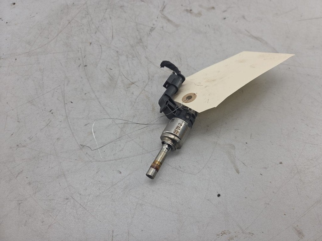 INJECTOR BRANDSTOF Audi A3 Sportback (8VA / 8VF), Auto-onderdelen, Info@audi.de, Audi, Audi AG, Gebruikt