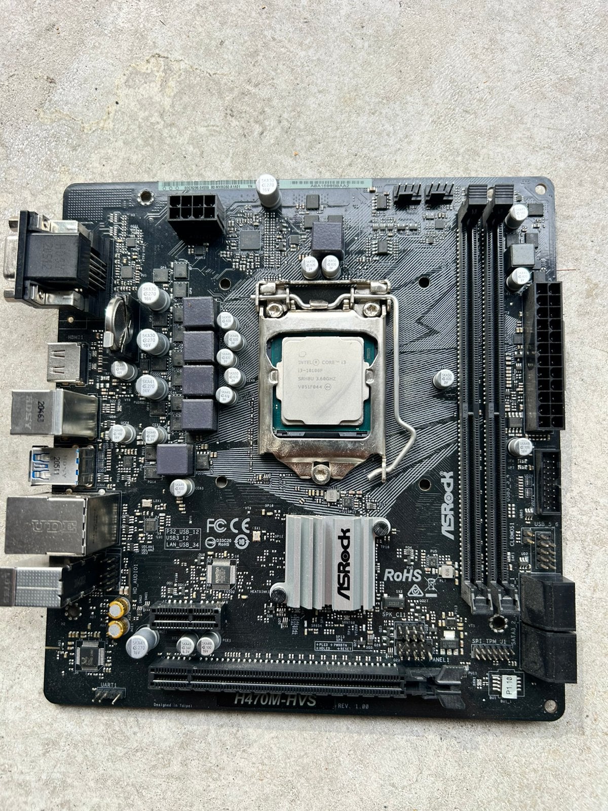 Asrock H470M-HVS moederbord met intel i3, Computers en Software, Moederborden, Ophalen of Verzenden, Zo goed als nieuw, Intel