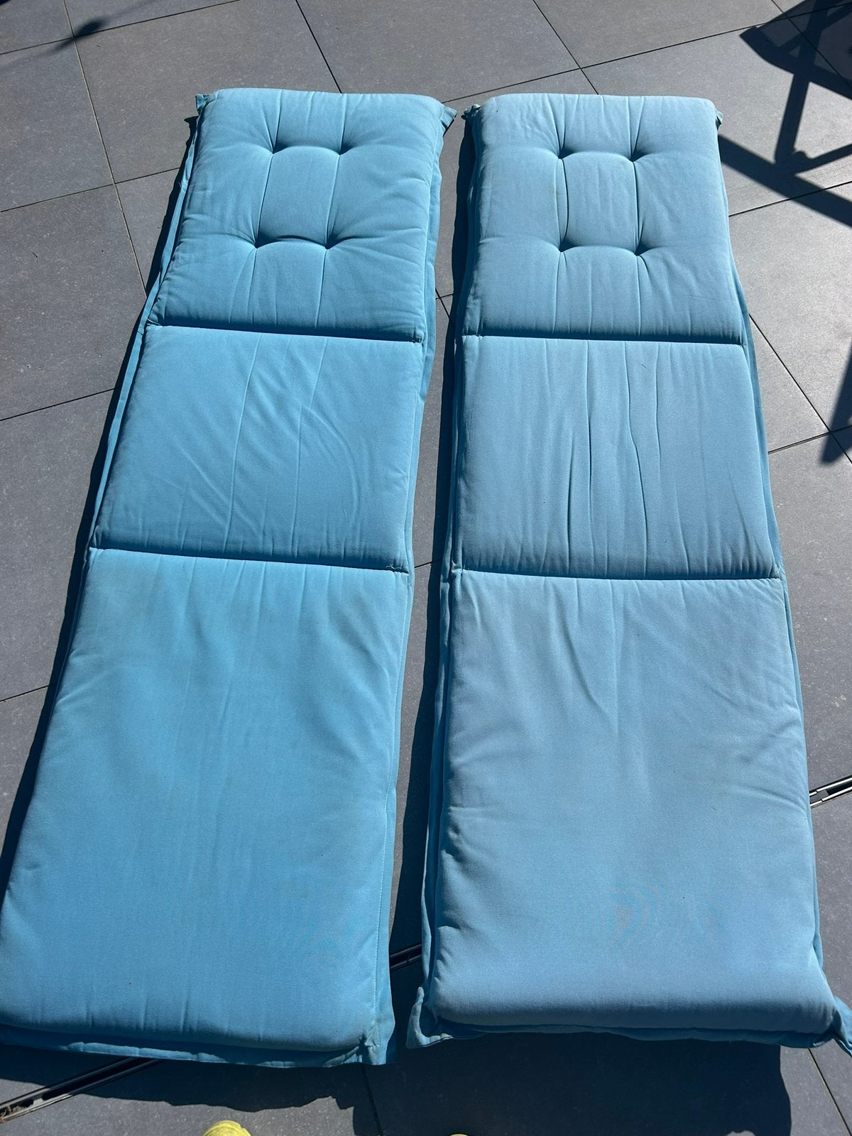 2 kussens voor bedjes gratis, Tuin en Terras, Ophalen, Gebruikt