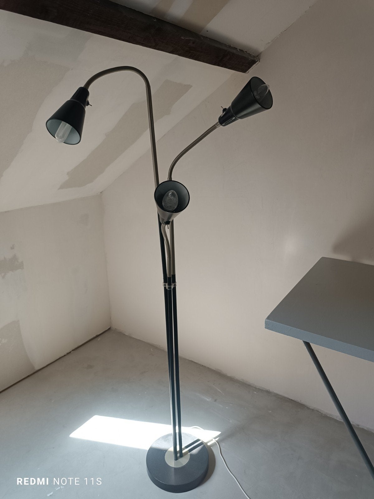 Lampadaire vintage IKEA Kvart – 3 spots noirs – Parfait état, Enlèvement, Utilisé, Métal, Vintage '90