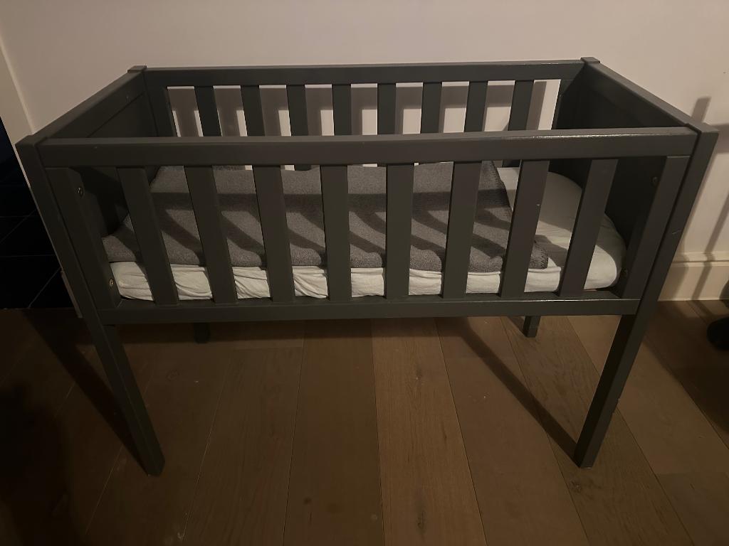 Baby wiegje, Ophalen