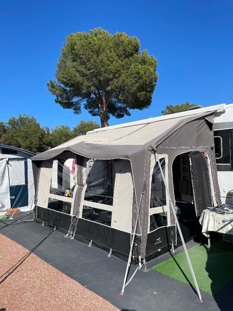 Dometic Club AIR  PRO ALL SEASEN 390, Caravans en Kamperen, Ophalen, Zo goed als nieuw, Polyester, Dometic