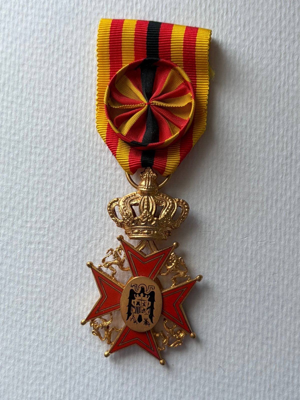 Medaille Spanje België, Verzamelen, Ophalen of Verzenden, Overige soorten, Lintje, Medaille of Wings