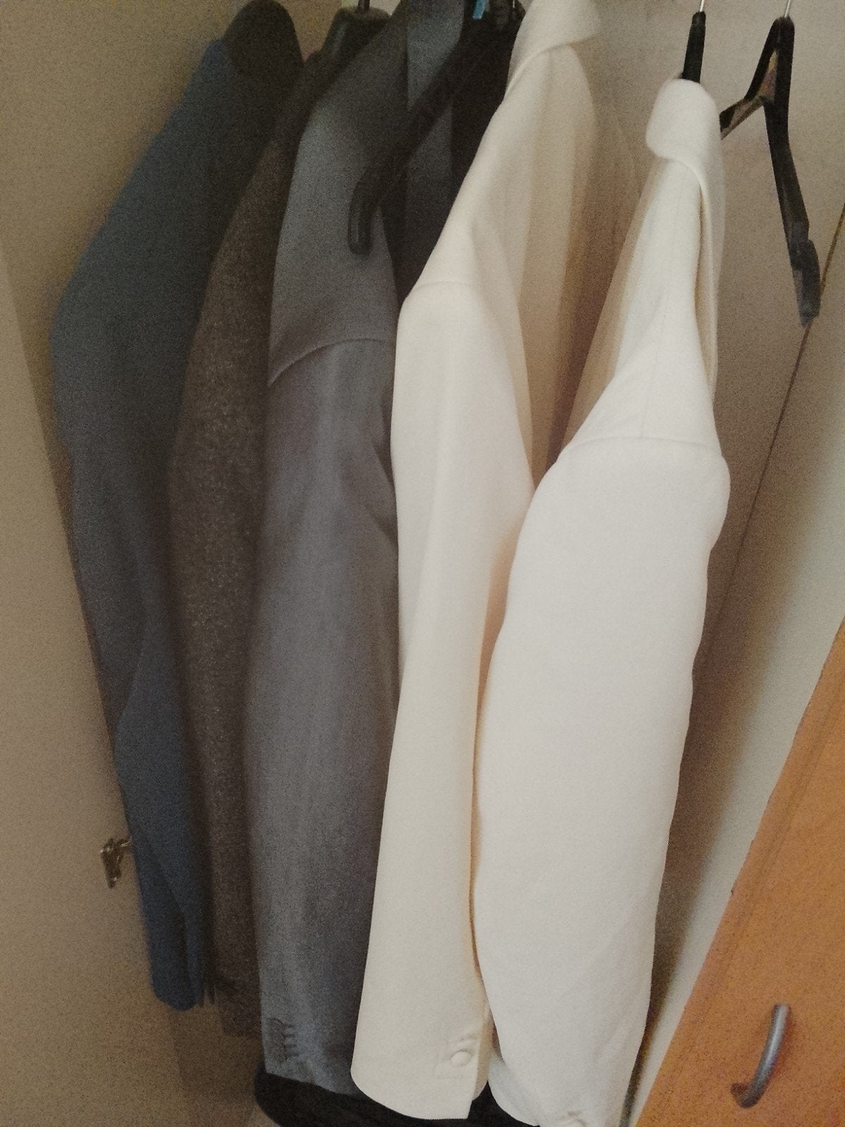 800 € lot costume, Enlèvement ou Envoi