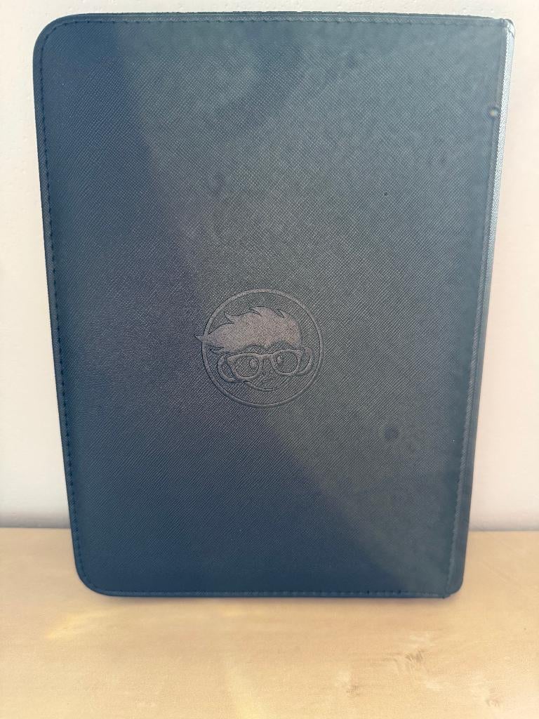 TCG Card Toploader Binder, Ophalen of Verzenden, Zo goed als nieuw, Boek of Catalogus