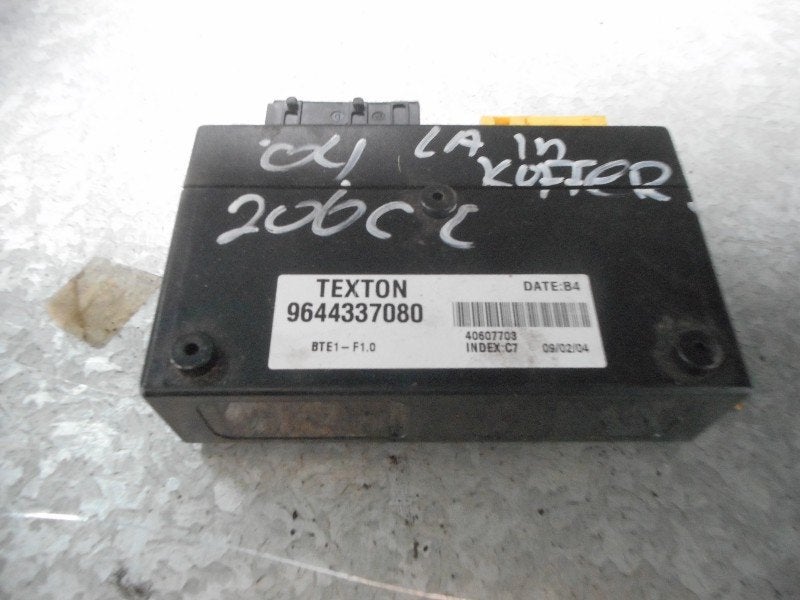 ORDINATEUR GESTION TOIT CABRIOLET 206 CC (2D) (9644337080), Kontakt-peugeot@peugeot.com, Utilisé, Peugeot Deutschland GmbH, Bahnhofsplatz
65423  Rüsselsheim, DE
