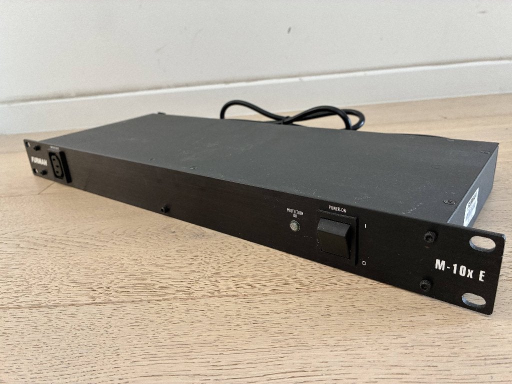 Furman M-10x E Power Conditioner (19 inch - 1U), Audio, Tv en Foto, Professionele apparaten, Ophalen of Verzenden