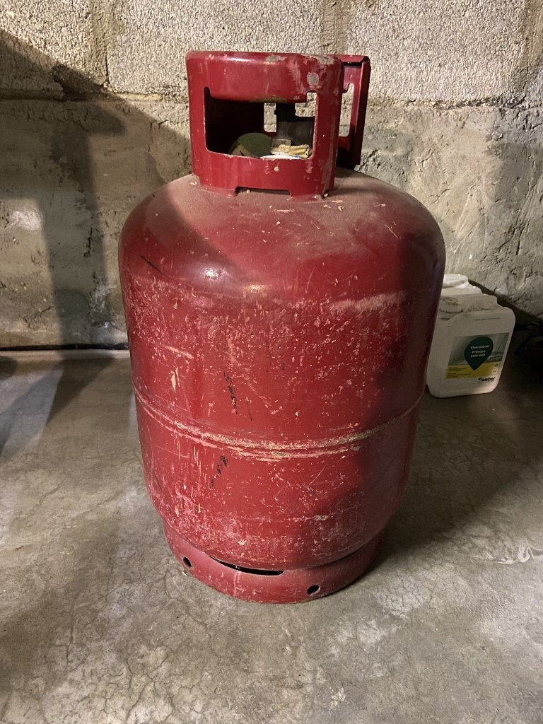 Gasfles met buitendraadkoppeling, Ophalen, Gebruikt