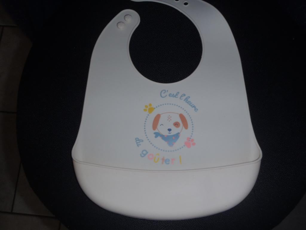 bavoir en silicone beige, Enlèvement ou Envoi, Neuf, Autres types