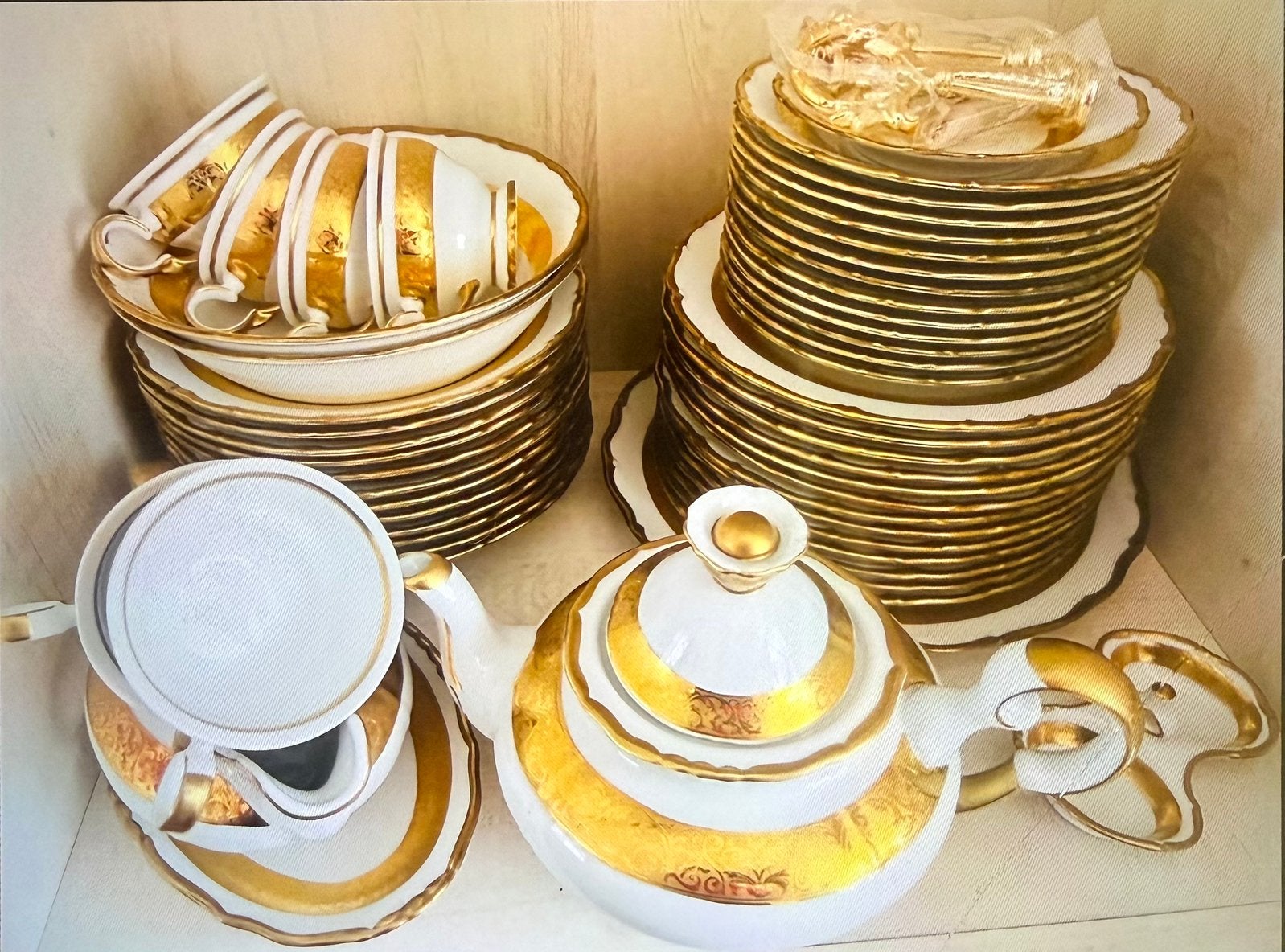 12-persoons servies, Antiek en Kunst, Antiek | Servies compleet, Ophalen