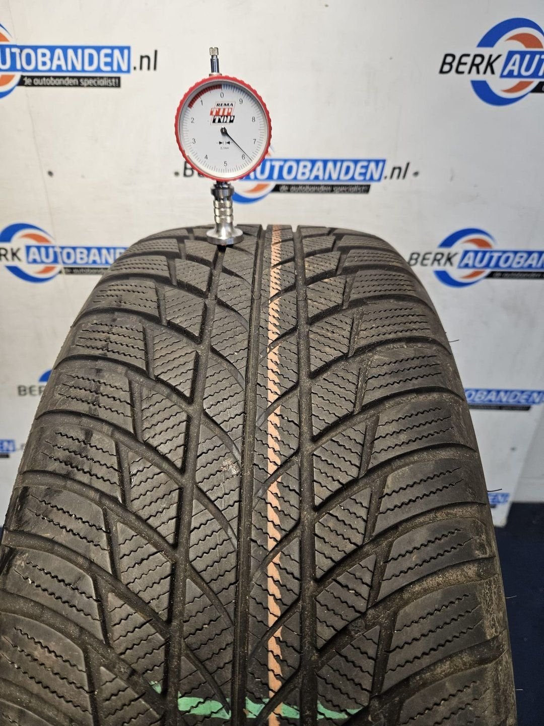 2x Bridgestone Blizzak LM001 (RFT) 225/50 R18 95H 225/50/18, 18 inch, Gebruikt, -, -