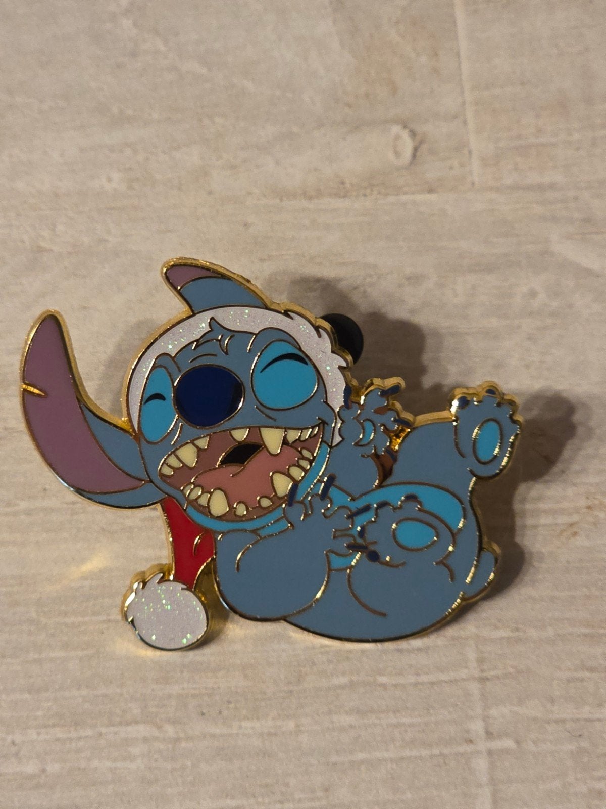Christmas Stitch Pin Disneyland Paris, Ophalen of Verzenden, Overige figuren, Zo goed als nieuw, Overige typen