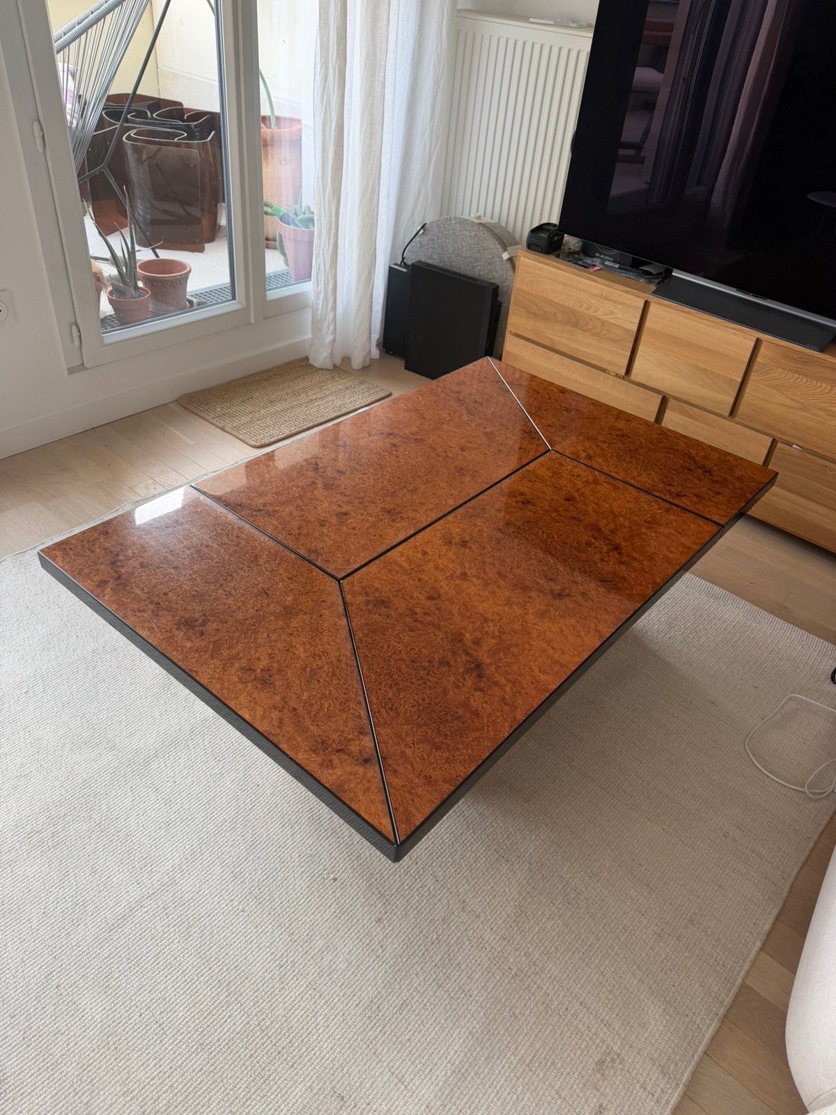 Table basse bar 1970 loupe d’orme, Enlèvement ou Envoi, Comme neuf