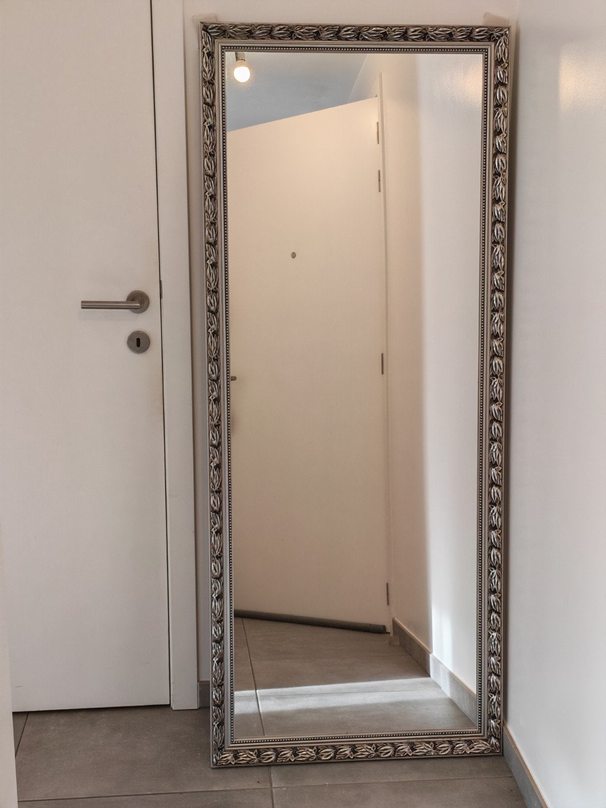 Miroir argenté de type baroque170 cm sur 70 cm en très bon é, Comme neuf, 50 à 75 cm, Rectangulaire, 150 à 200 cm