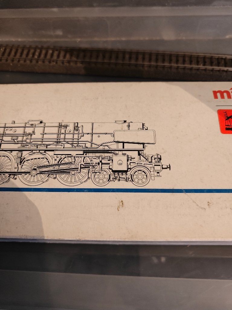 Marklin 3390 Br 011 Numérique, Enlèvement ou Envoi, Courant alternatif, Comme neuf, Locomotive