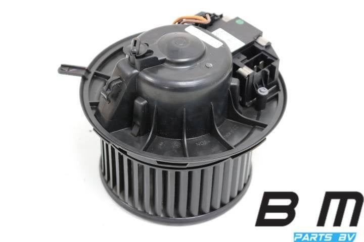 Aanjager met regelaar VW Passat B7 VAR. 3C1820015Q, Gebruikt