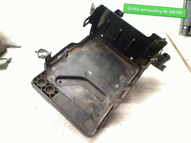BAC A BATTERIE Fiat 500 (312) (01-2007/12-2012) (51826273), FCA Germany GmbH, IPC D1-09 Bahnhofsplatz
65423  Rüsselsheim am Main, DE