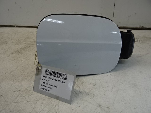 TANKKLEP Skoda Octavia Combi (5EAC) (01-2012/07-2020), Gebruikt, Skoda