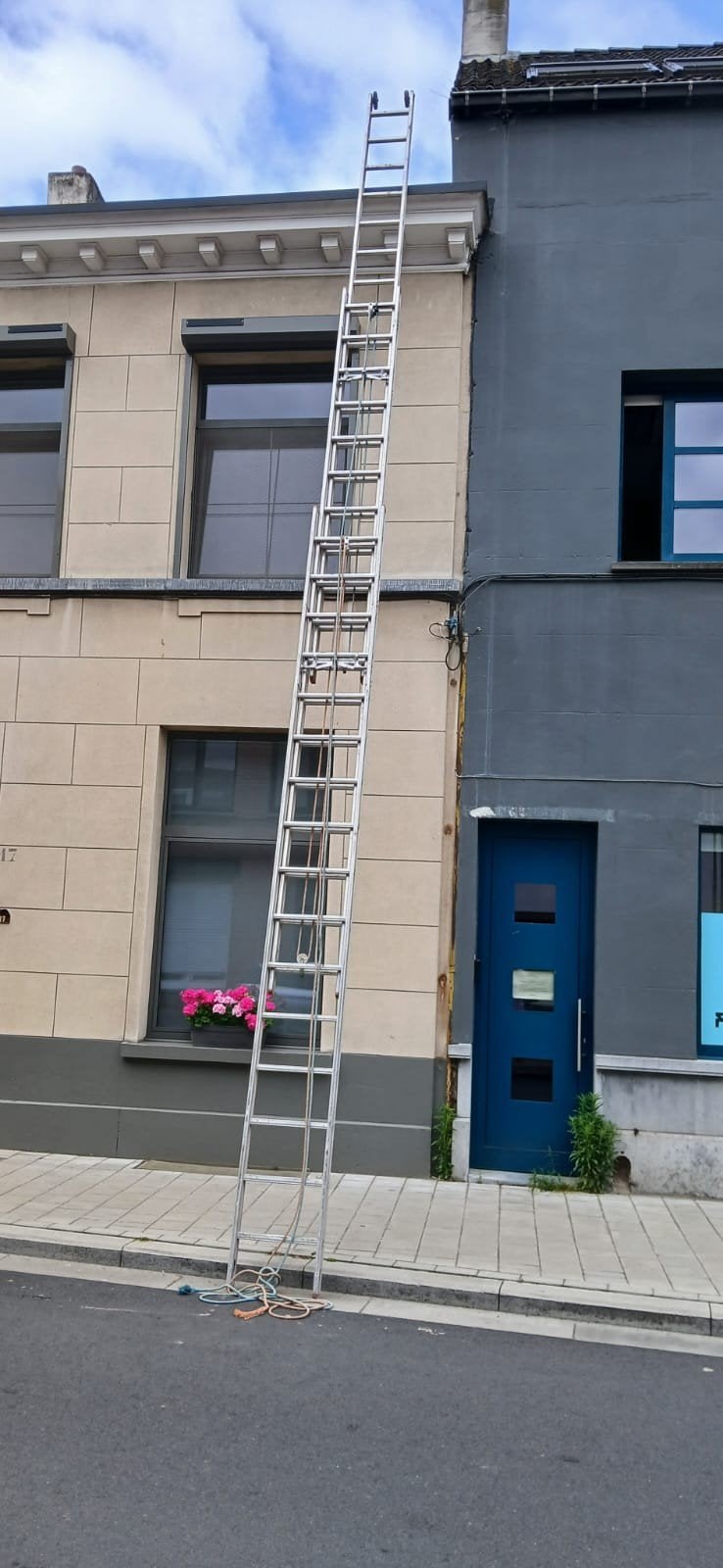 3 delige 10m hoge ladder met katrol, Ophalen, Ladder