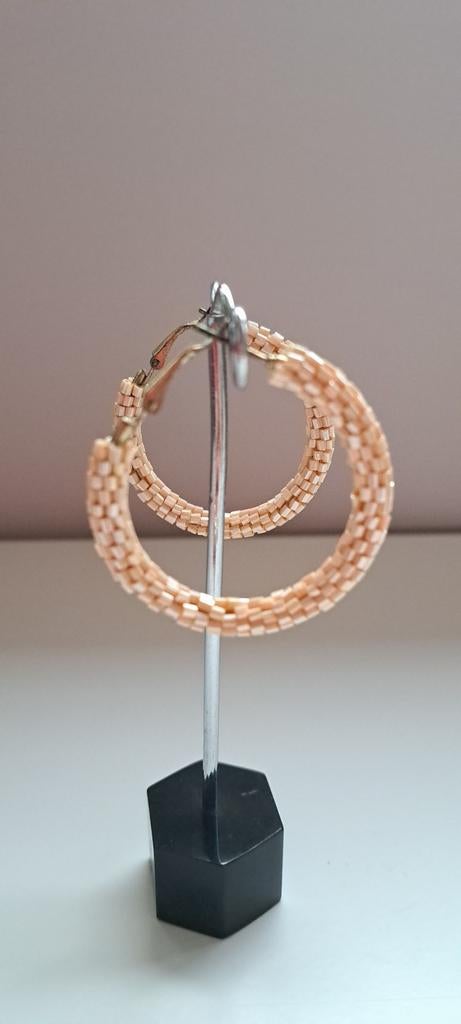 Créoles perlées roses, Enlèvement ou Envoi, Utilisé, Rose, Pendantes