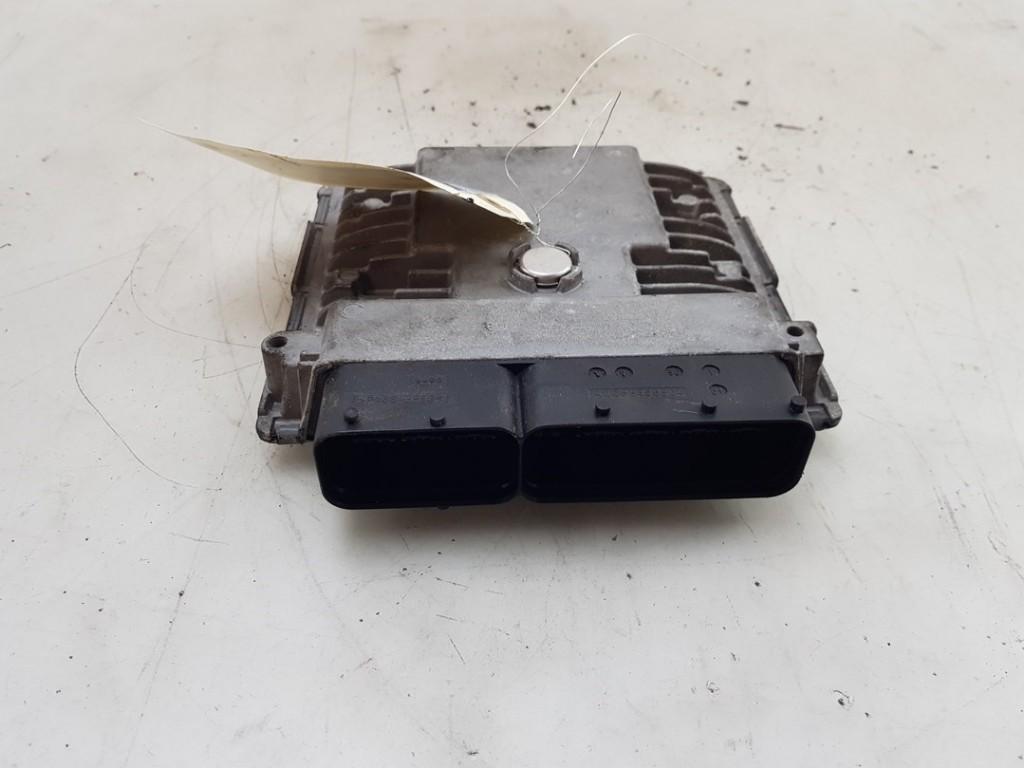 COMPUTER MOTOR Volkswagen Polo V (6R) (|03F906070GD|), Auto-onderdelen, Elektronica en Kabels, Volkswagen, Gebruikt