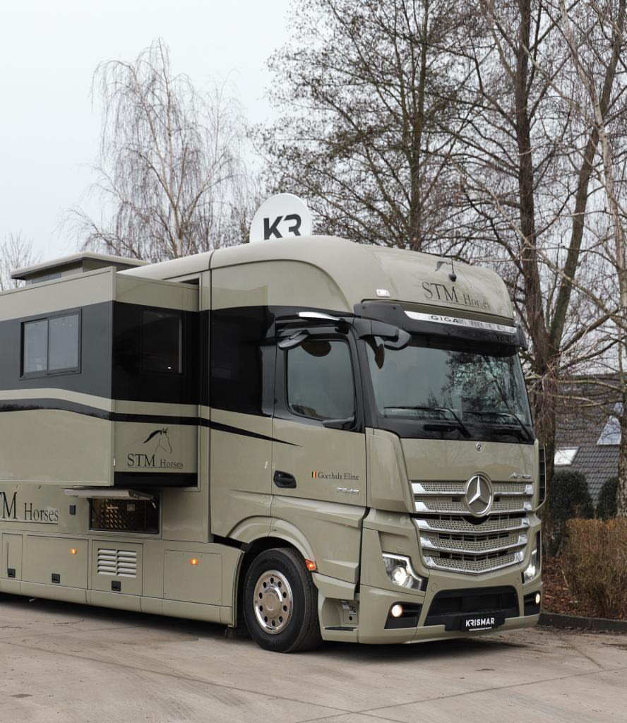Horsetruck for rent - paardenvrachtwagen te huur, Dieren en Toebehoren