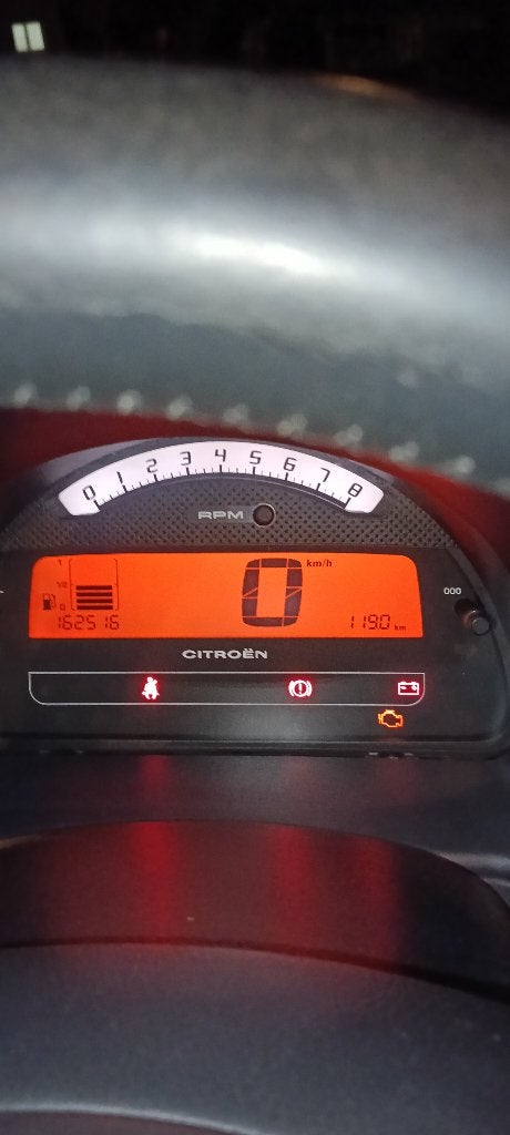Citroën C2 essence 162000 1.4, Autos, Argent ou Gris, Achat, Boîte manuelle, Noir
