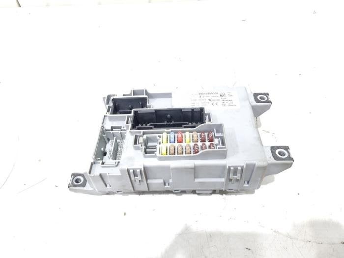 Boîte à fusibles d'un Fiat Doblo, -, 3 mois de garantie, Utilisé, Fiat
