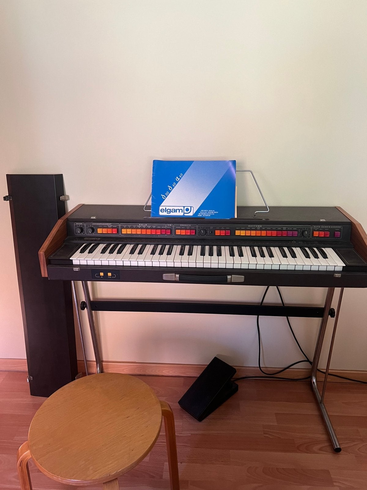Elgam Sapphire Deluxe Vintage elektrische piano, Muziek en Instrumenten, Ophalen, Bruin, Digitaal, Zo goed als nieuw