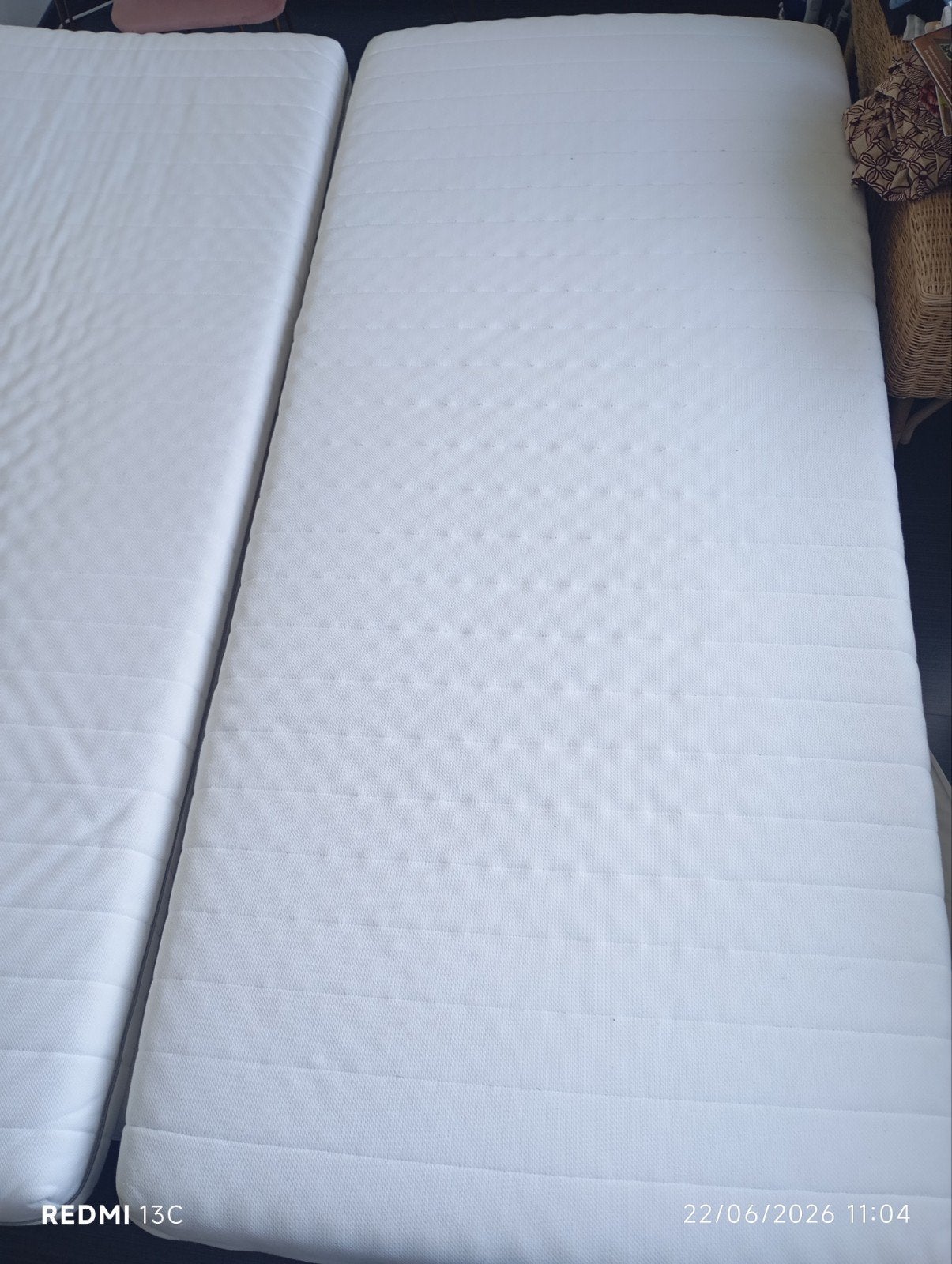 2 matelas Ikea, Enlèvement, Matelas
