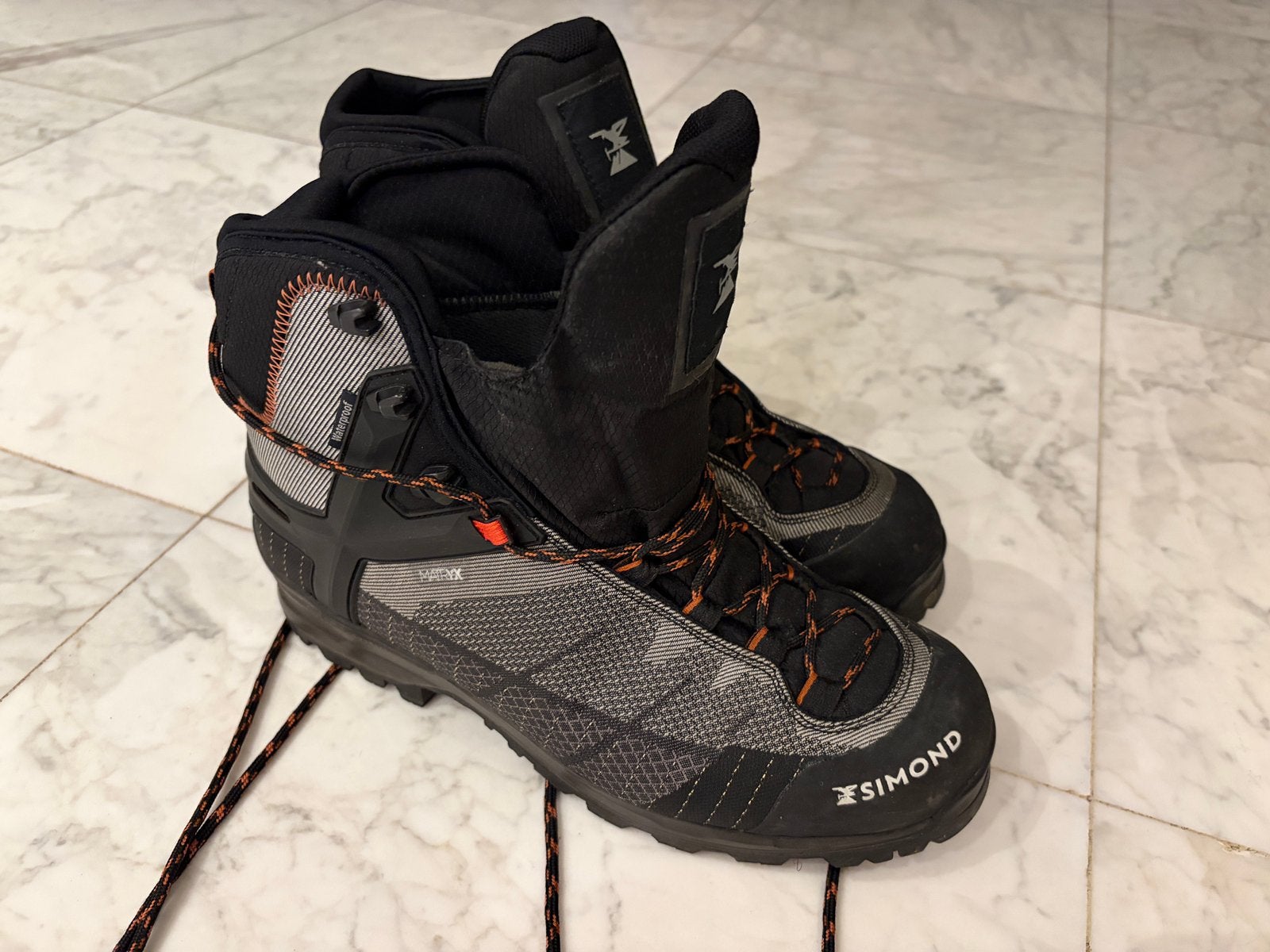 Bergschoen Simond MT500 Matryx, Sport en Fitness, Ophalen, Zo goed als nieuw